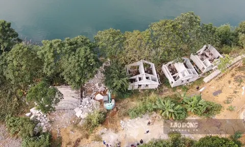 Tháo dỡ loạt công trình chui ven lòng hồ Hòa Bình sau phản ánh của Lao Động