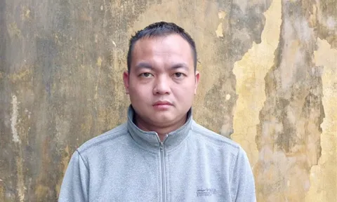 Sợ bị thổi nồng độ cồn, lái xe quay đầu bỏ chạy rồi gây tai nạn giao thông