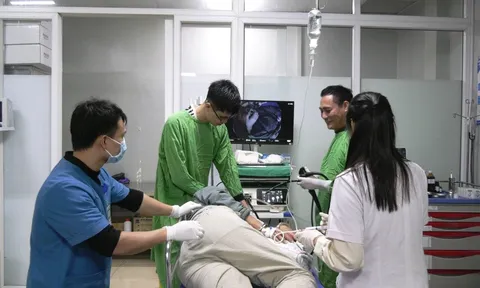 Lào Cai: Phát hiện công an, nam thanh niên nuốt ma tuý nhưng không thoát