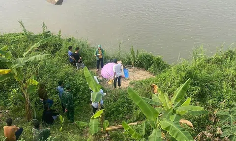 Phát hiện thi thể người phụ nữ tại sông Hồng