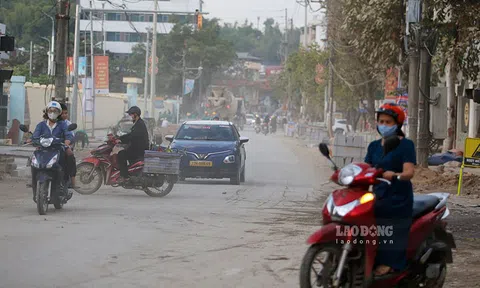 Lòng chảo Điện Biên chìm trong khói bụi vì dự án đào đường