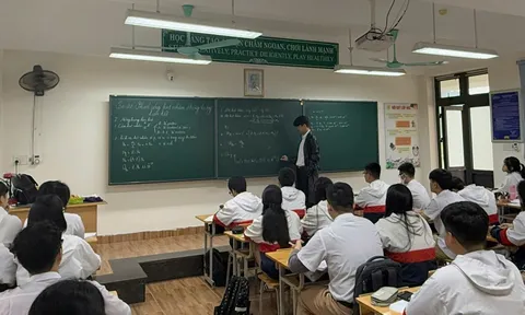 Ngừng dạy thêm, không ngừng hỗ trợ học sinh