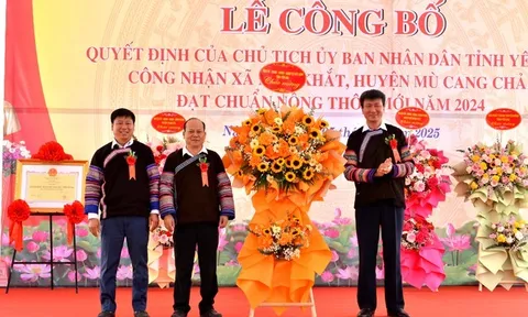 Huyện nghèo của Yên Bái có xã đạt nông thôn mới đầu tiên, tỉnh 'thưởng' 1 tỷ đồng