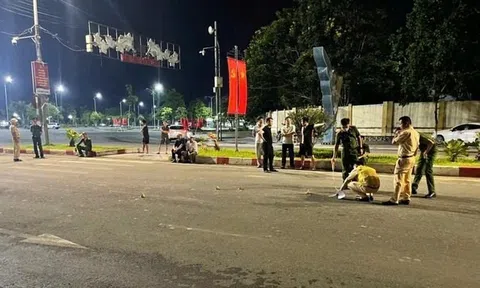 Đại úy công an bị tông trọng thương khi làm nhiệm vụ tại TP Hòa Bình