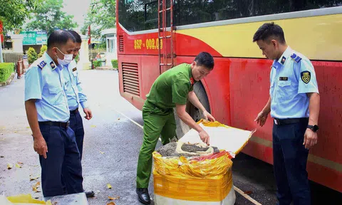 Chặn đứng 476kg thực phẩm bẩn vận chuyển về Sơn La