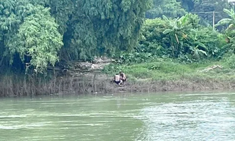 Chỉ huy trưởng quân sự ở Cao Bằng cứu sống người nhảy cầu