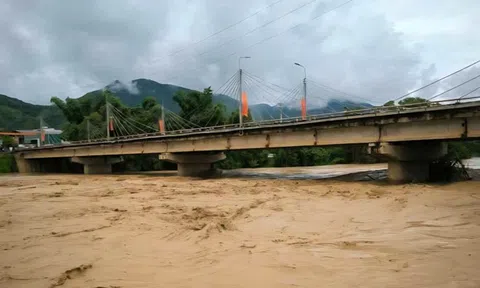 Mưa lũ kéo dài khiến nhiều bản làng ở vùng cao Sơn La bị cô lập